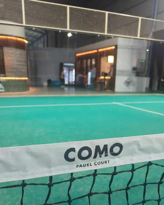 COMO Padel Court branded net